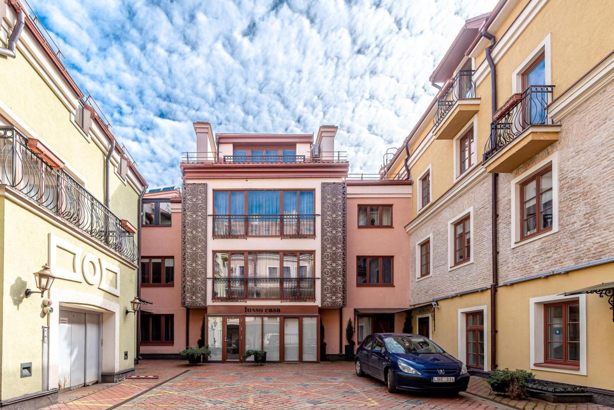 Luxury Gaono In Old Town Apartment Vilnius Luaran gambar
