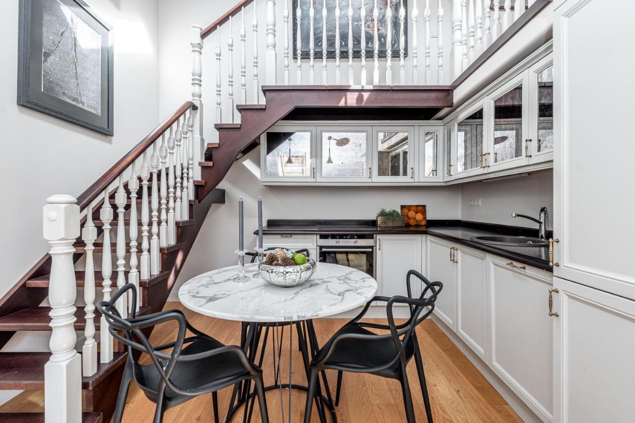 Luxury Gaono In Old Town Apartment Vilnius Luaran gambar